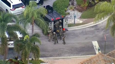 7 pines tripadvisor|1 hospitalized after being stabbed in Pembroke Pines; 31.
